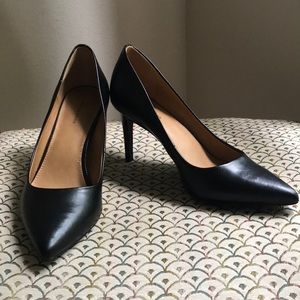 Size 7.5 | Black Pumps | 14th and Union